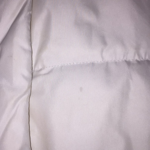 ✅White Gap Vest - Picture 3 of 7